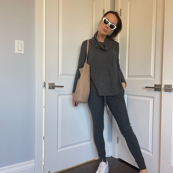two piece jogger set - Picture 11 of 15